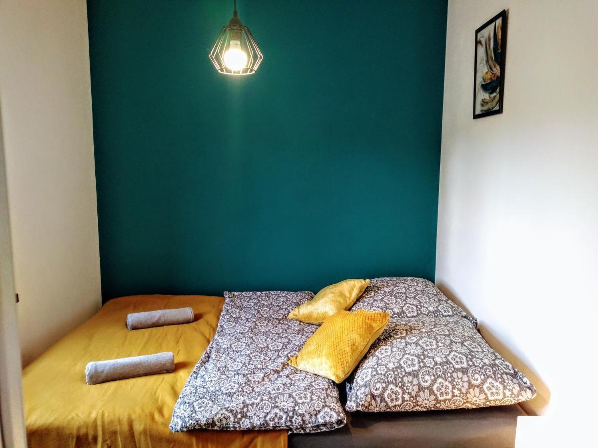 Krajno-Zagorze Apartamenty Jodlowa - Bilard - Bawialnia - Krolikarnia מראה חיצוני תמונה