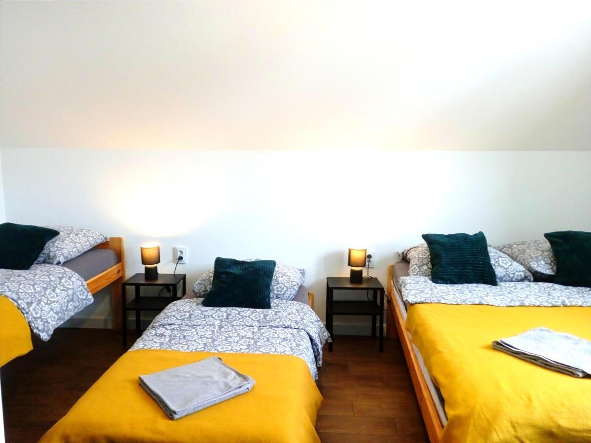 Krajno-Zagorze Apartamenty Jodlowa - Bilard - Bawialnia - Krolikarnia מראה חיצוני תמונה
