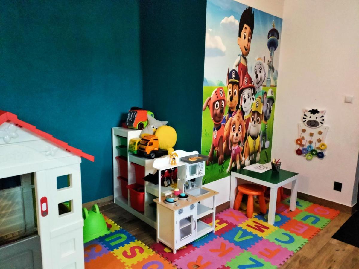 Krajno-Zagorze Apartamenty Jodlowa - Bilard - Bawialnia - Krolikarnia מראה חיצוני תמונה